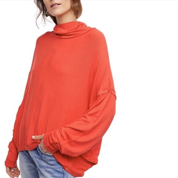 NWT Free People We The Free Alameda Pullover Top Cherry Oversized Red Size Small - Picture 1 of 15